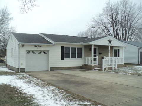 Photo of 1015 Leesburg Avenue, Washington Court House, OH 43160 (MLS # 226005217)