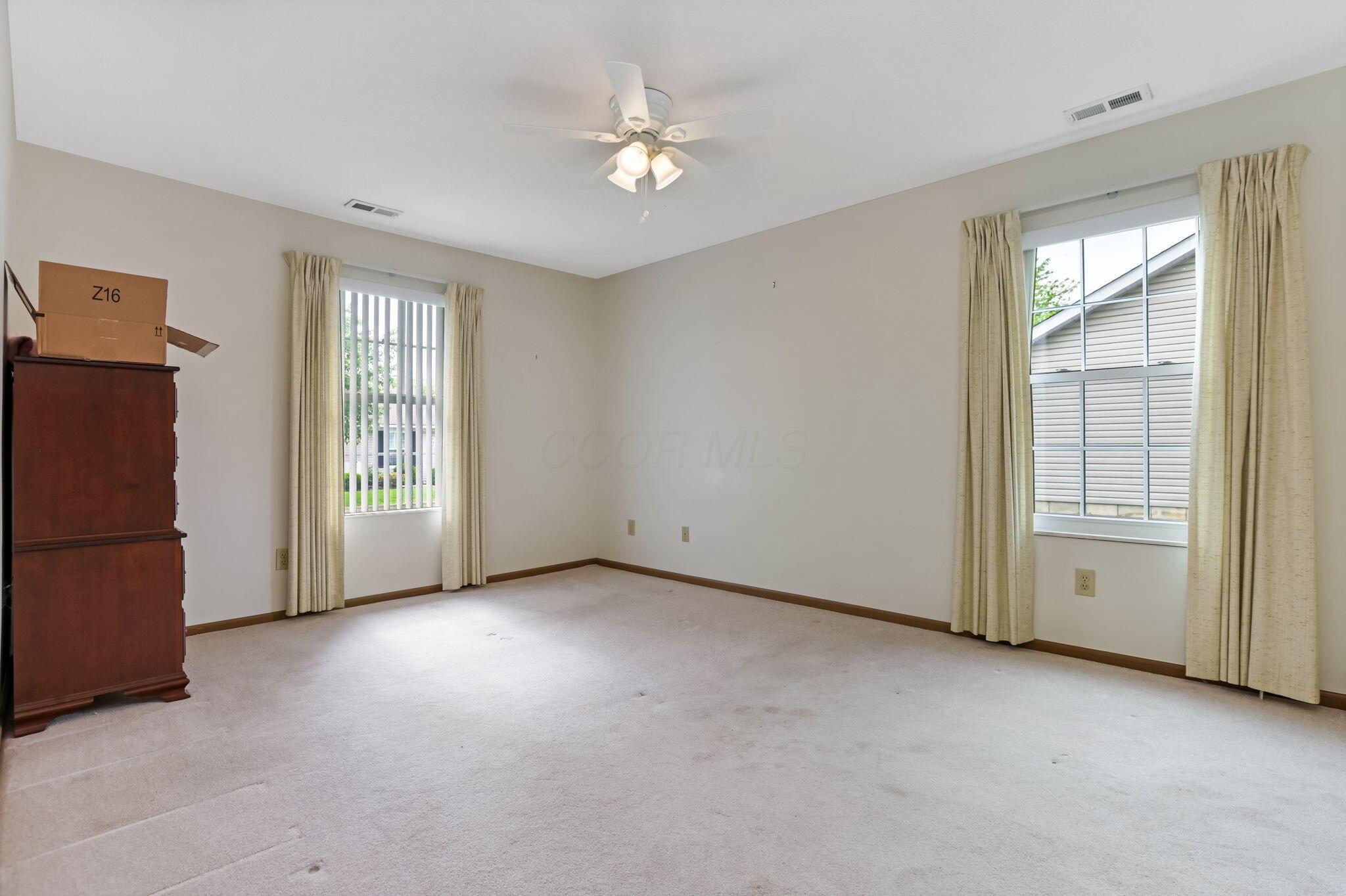 1329 Hillview Circle, Newark, Ohio image 28