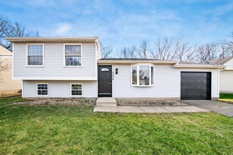 Photo of 5999 Parkglen Road, Galloway, OH 43119 (MLS # 226009359)