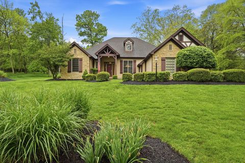 Photo of 1159 Stone Run Court, Lancaster, OH 43130 (MLS # 226014647)