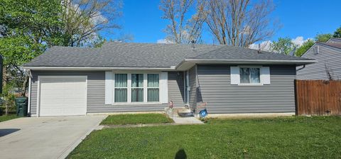 Photo of 1321 Country Club Road, Columbus, OH 43227 (MLS # 226012866)