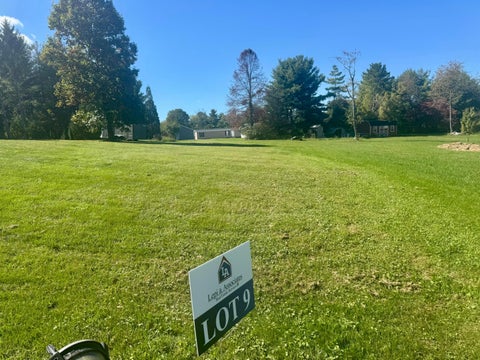 Vacant Land For Sale - 370 Walter's Way<br/> Zanesville, OH 43701
