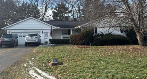 Photo of 731 Grafton Road, Newark, OH 43055 (MLS # 225045825)