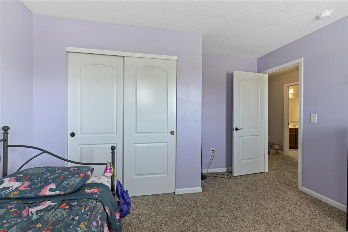 5922 Blue Star Drive, Grove City, Ohio image 35