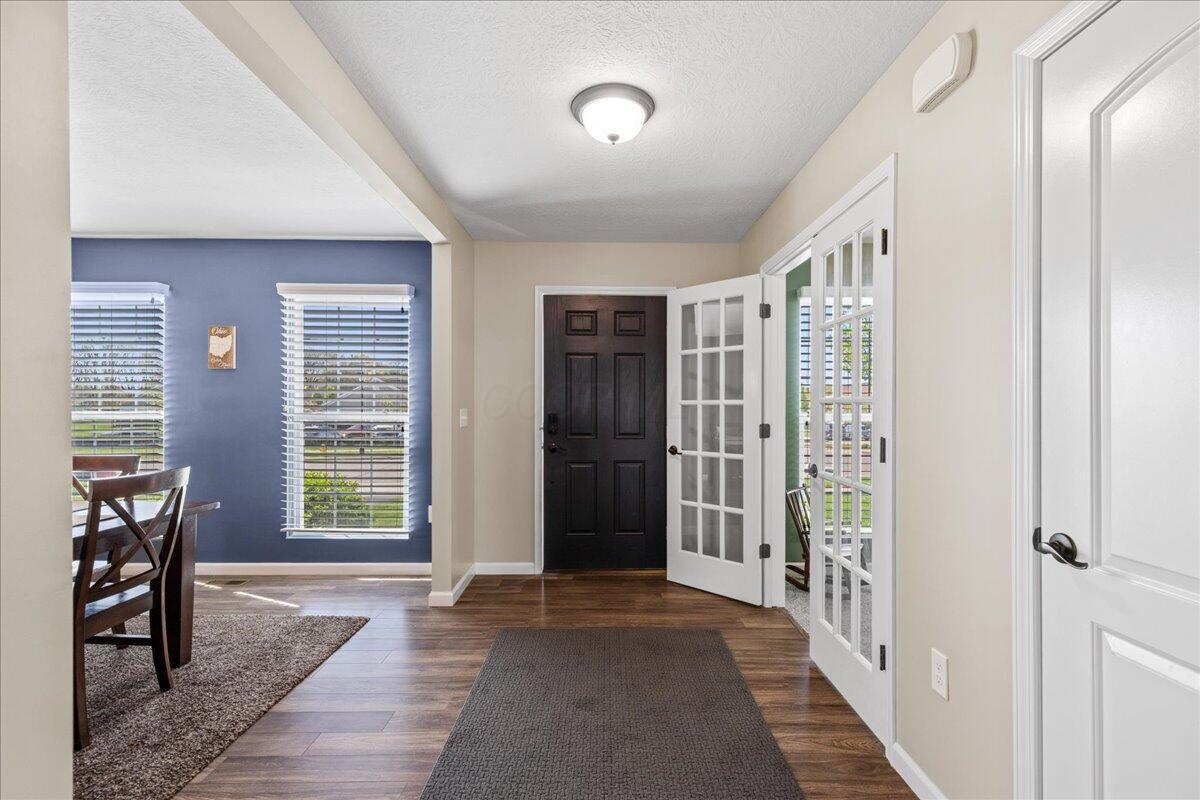 5922 Blue Star Drive, Grove City, Ohio image 15