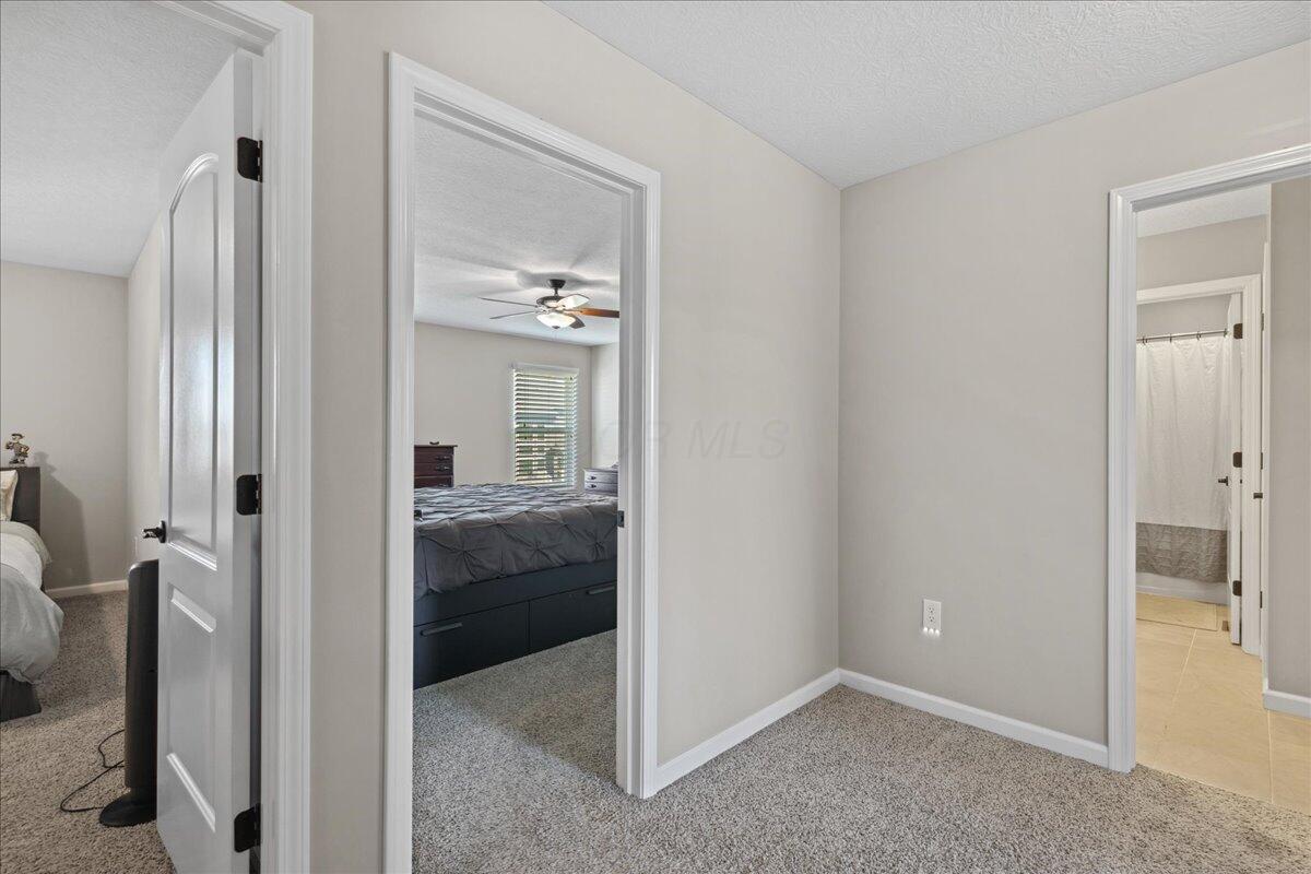 5922 Blue Star Drive, Grove City, Ohio image 41
