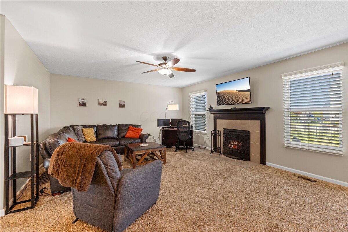 5922 Blue Star Drive, Grove City, Ohio image 22