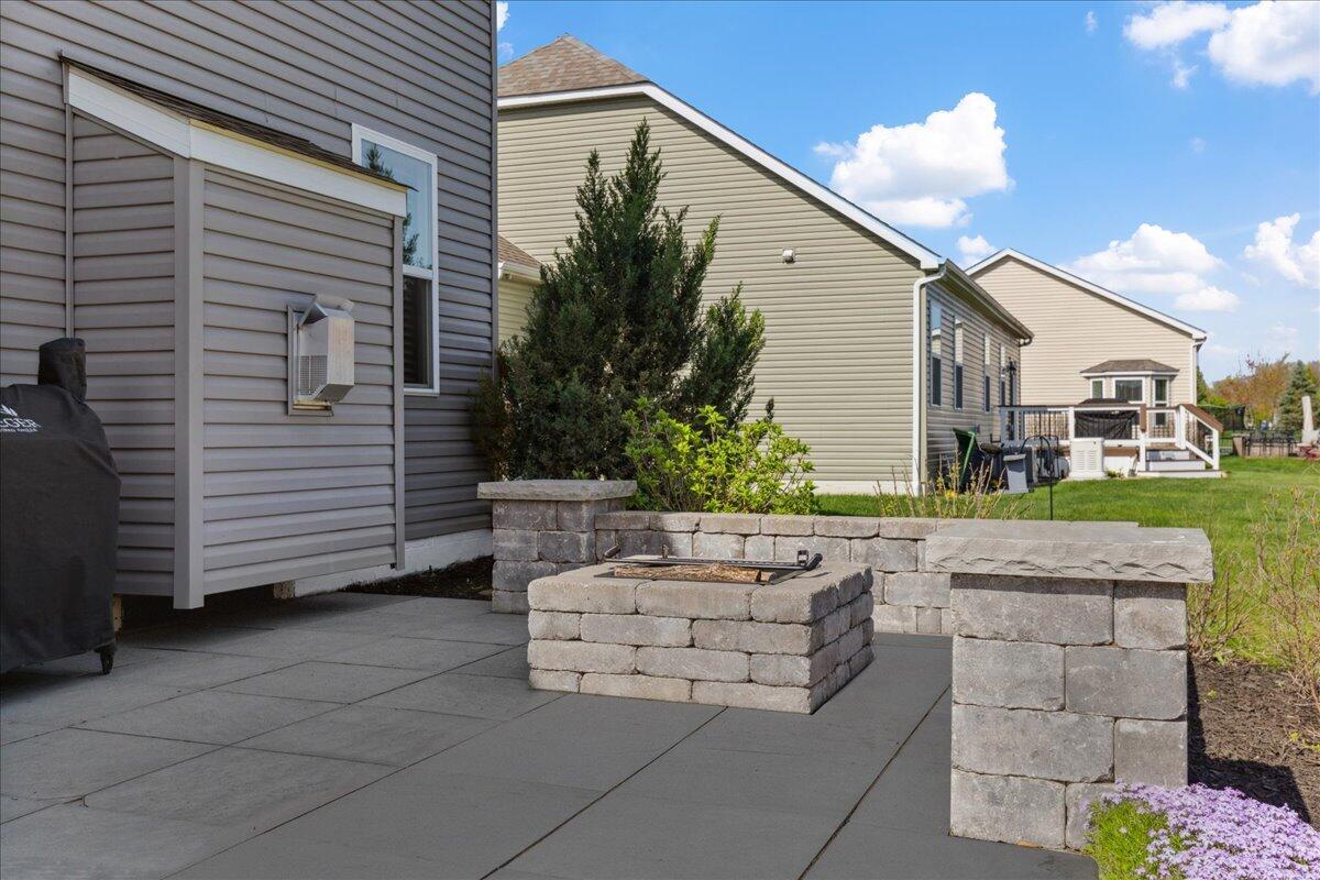 5922 Blue Star Drive, Grove City, Ohio image 10