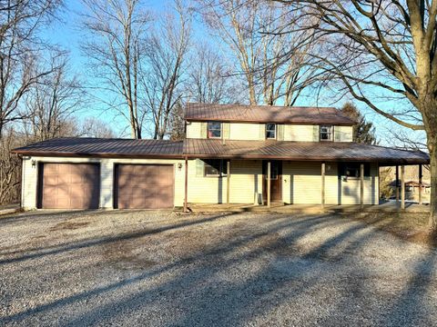 Photo of 6921 National Road SE, Jacksontown, OH 43030 (MLS # 226001492)