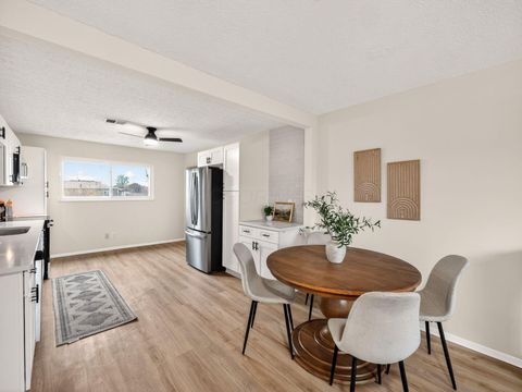 Tiny photo for 3105 Wessex Court, Columbus, OH 43232 (MLS # 225045455)