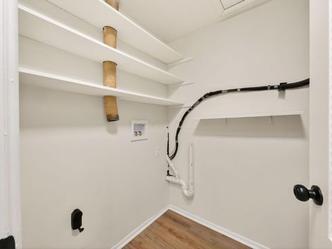 Tiny photo for 3105 Wessex Court, Columbus, OH 43232 (MLS # 225045455)