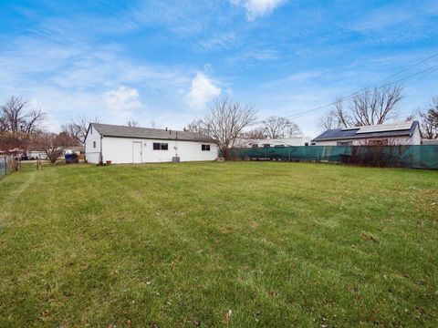 Tiny photo for 3105 Wessex Court, Columbus, OH 43232 (MLS # 225045455)