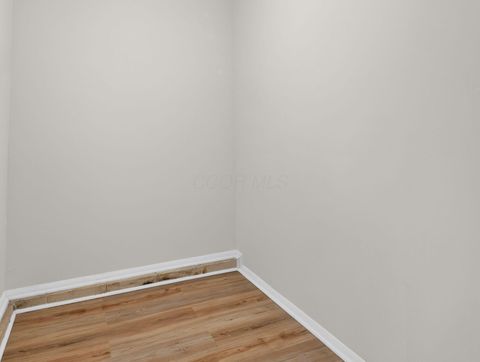 Tiny photo for 3105 Wessex Court, Columbus, OH 43232 (MLS # 225045455)