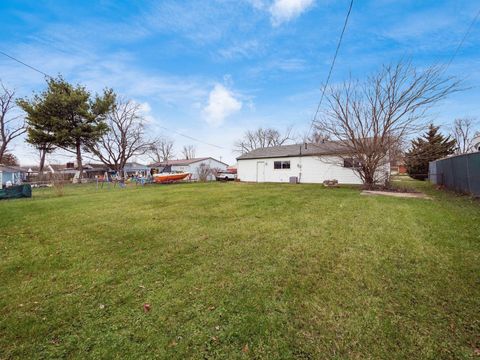 Tiny photo for 3105 Wessex Court, Columbus, OH 43232 (MLS # 225045455)