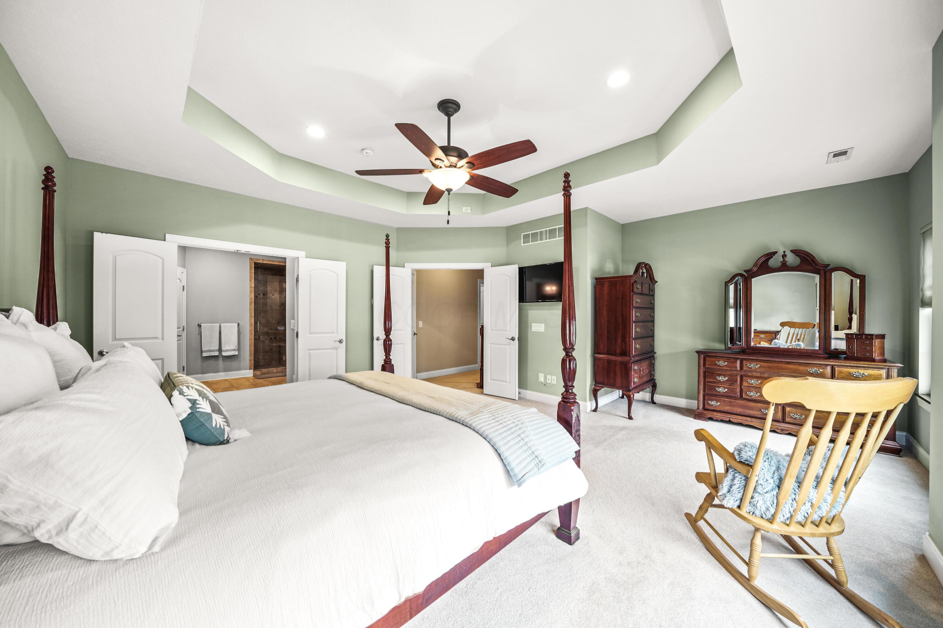 21252 Breckenridge Lane, Strongsville, Ohio image 32