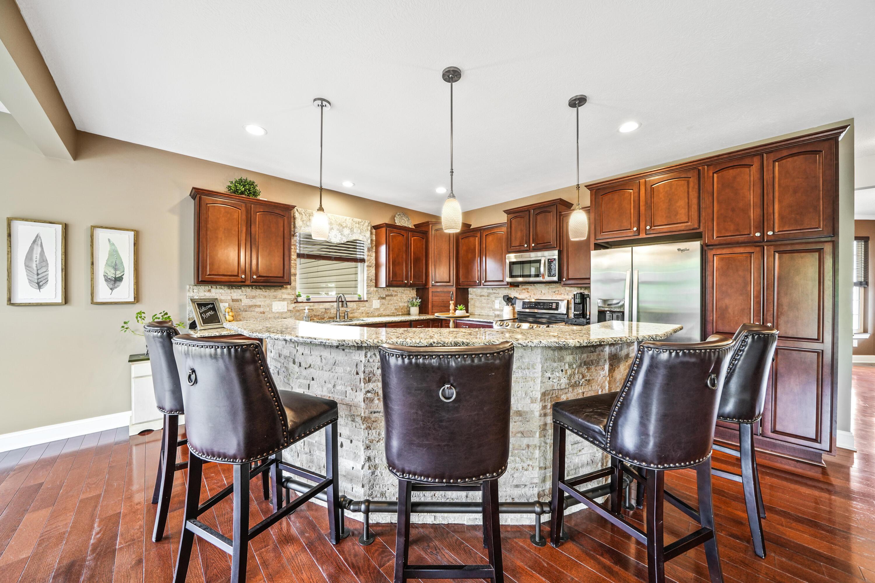 21252 Breckenridge Lane, Strongsville, Ohio image 21