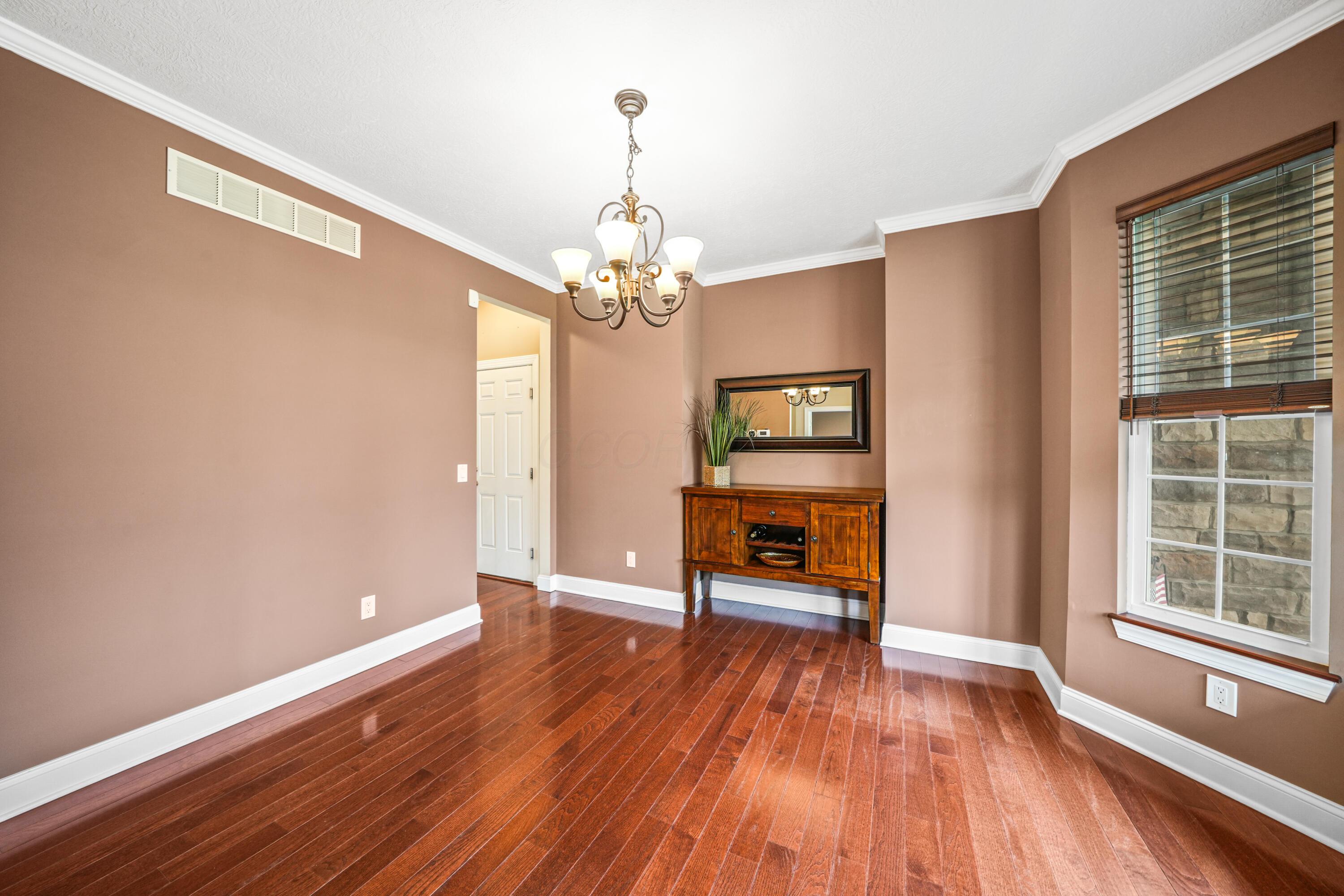 21252 Breckenridge Lane, Strongsville, Ohio image 13
