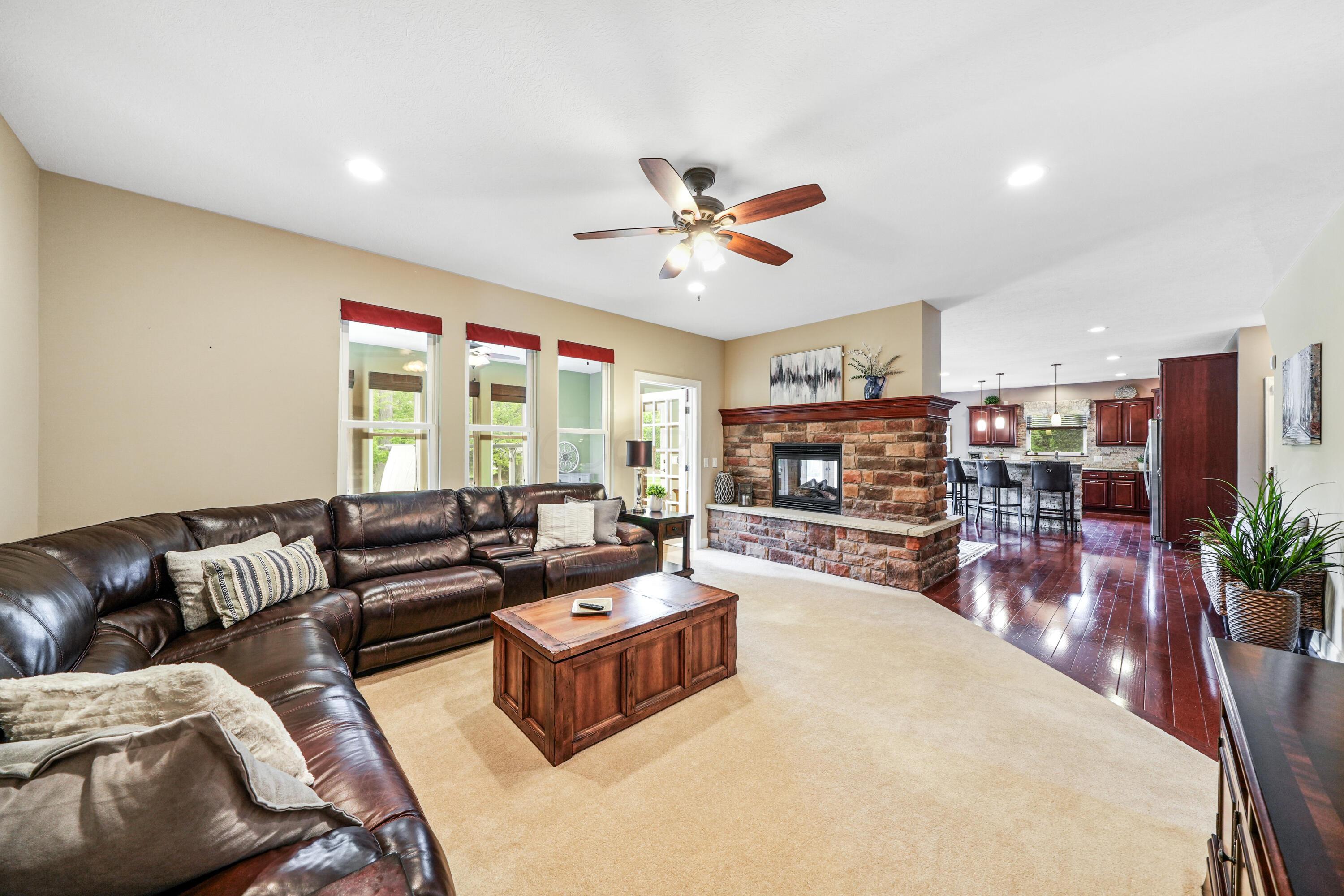 21252 Breckenridge Lane, Strongsville, Ohio image 16