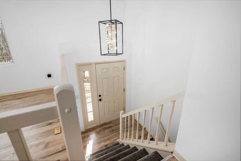 Tiny photo for 3800 Mount Hood Court, Columbus, OH 43230 (MLS # 226000820)