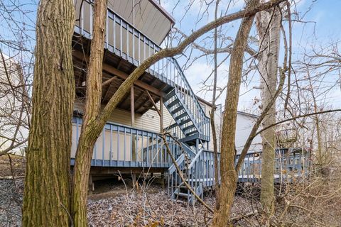 Tiny photo for 3800 Mount Hood Court, Columbus, OH 43230 (MLS # 226000820)