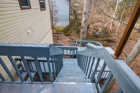 Tiny photo for 3800 Mount Hood Court, Columbus, OH 43230 (MLS # 226000820)