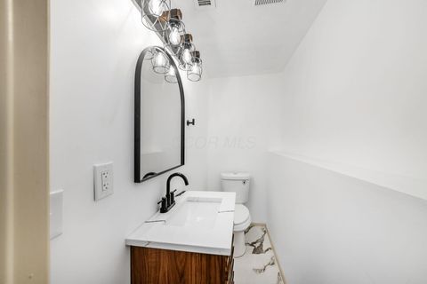 Tiny photo for 3800 Mount Hood Court, Columbus, OH 43230 (MLS # 226000820)