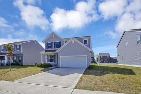 Photo of 3265 O Heagra Drive, Reynoldsburg, OH 43068 (MLS # 225033951)
