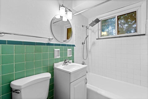 Tiny photo for 4067 Indianola Avenue 2B #2B, Columbus, OH 43214 (MLS # 226039595)