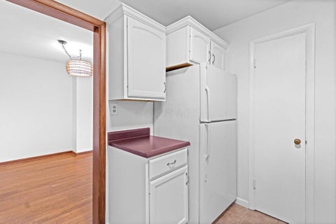 Tiny photo for 4067 Indianola Avenue 2B #2B, Columbus, OH 43214 (MLS # 226039595)