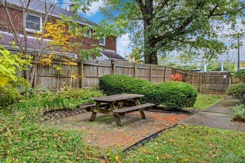 Tiny photo for 4067 Indianola Avenue 2B #2B, Columbus, OH 43214 (MLS # 226039595)