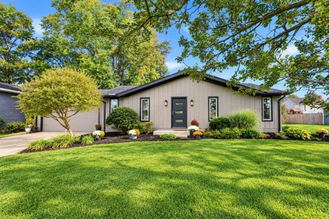 Homes For Sale - 685 N Satinwood Circle<br/> Mansfield, OH 44903