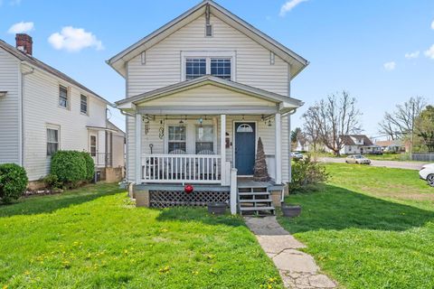 Photo of 102 N Poplar Street, Chillicothe, OH 45601 (MLS # 226010721)
