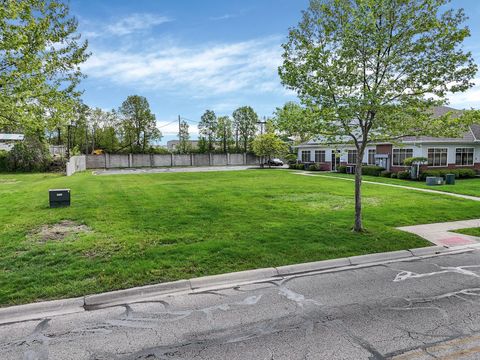 Photo of 930 Proprietors Road, Columbus, OH 43085 (MLS # 225013529)