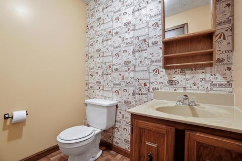 Tiny photo for 658 Knoll Drive, Granville, OH 43023 (MLS # 226005553)