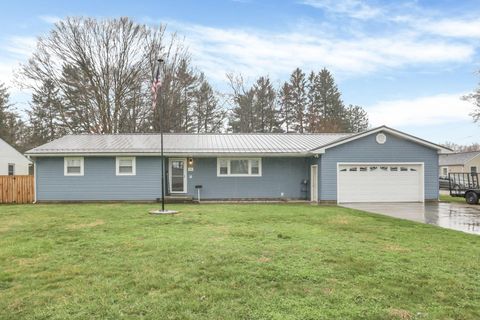 Photo of 101 Myrtle Avenue, Newark, OH 43055 (MLS # 226007316)