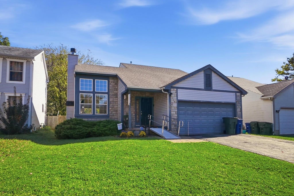 Photo of 1280 Onslow Drive, Columbus, OH 43204 (MLS # 226040103)