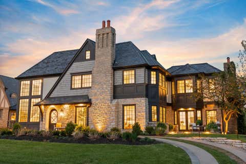 Photo of 2252 Club Road, Upper Arlington, OH 43221 (MLS # 226023934)