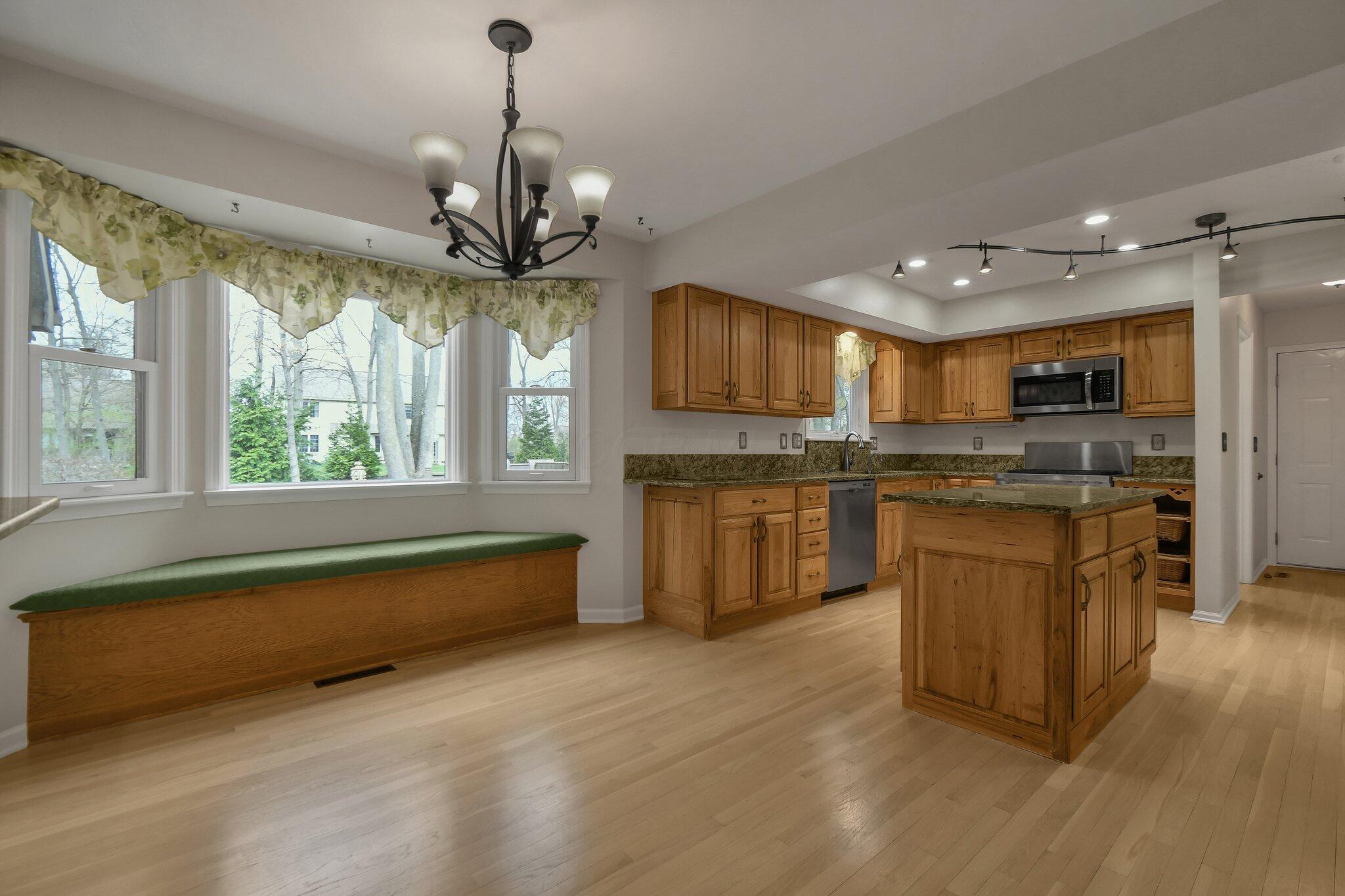 8815 Tayport Drive, Dublin, Ohio image 21