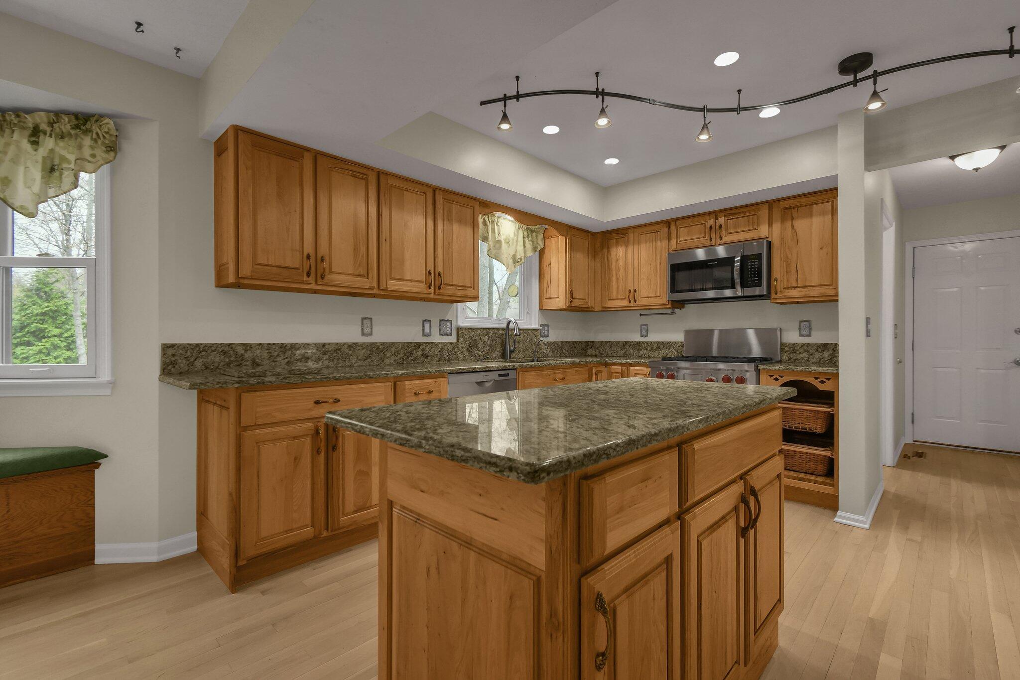 8815 Tayport Drive, Dublin, Ohio image 20