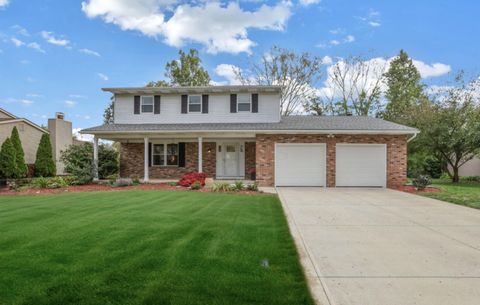 Photo of 295 Old Coach Place, Canal Winchester, OH 43110 (MLS # 225039392)
