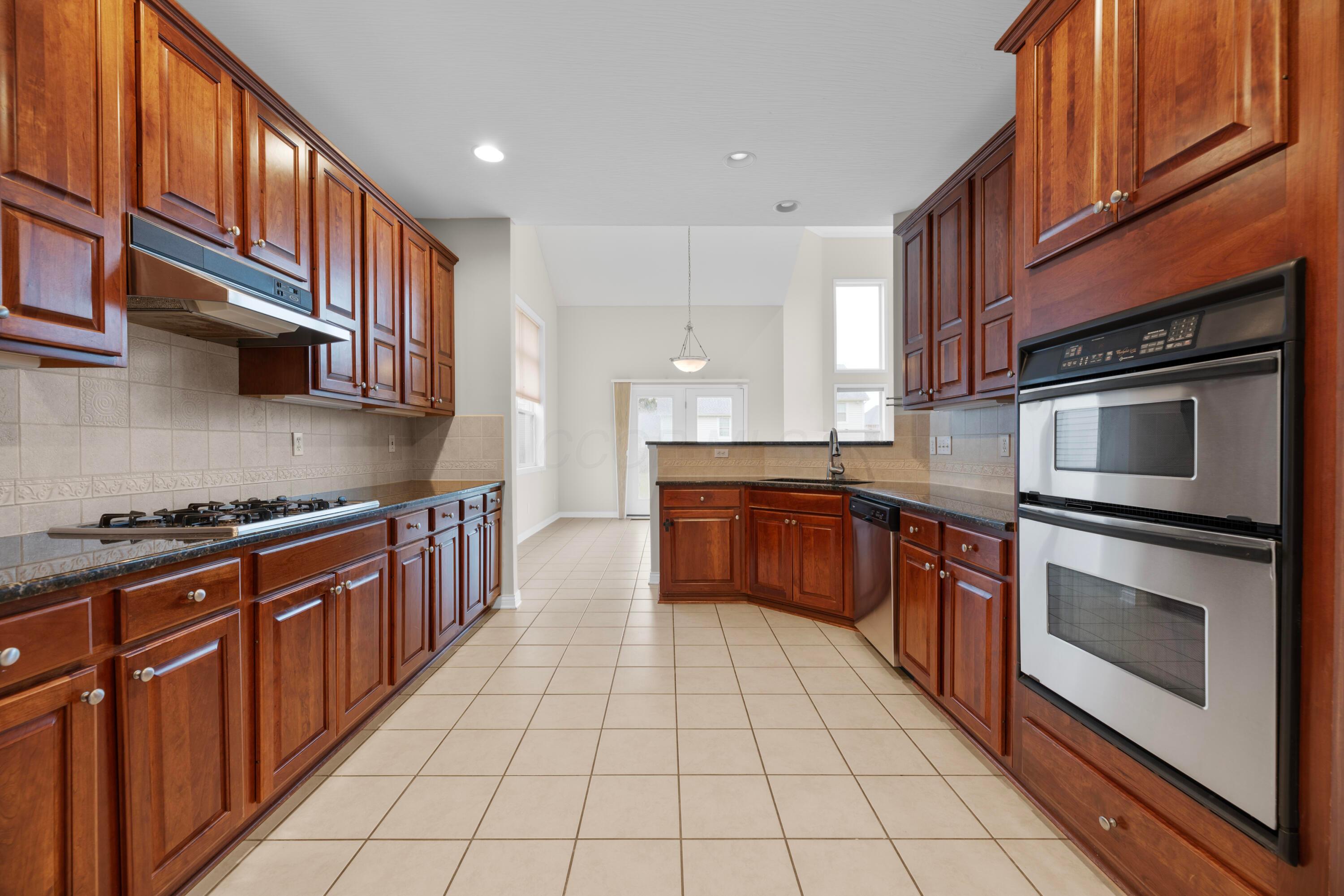 6885 Margarum Bend, New Albany, Ohio image 19