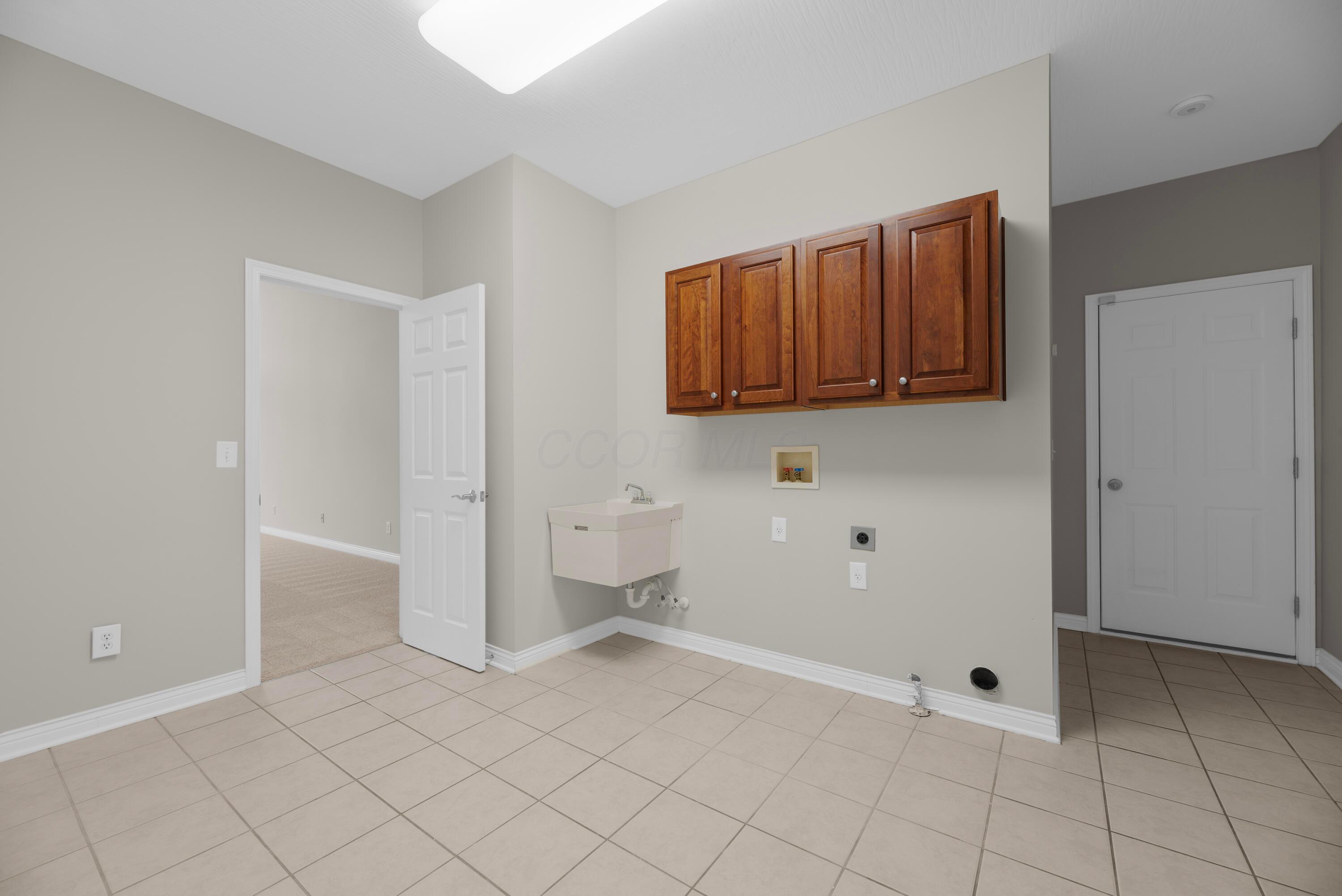6885 Margarum Bend, New Albany, Ohio image 24