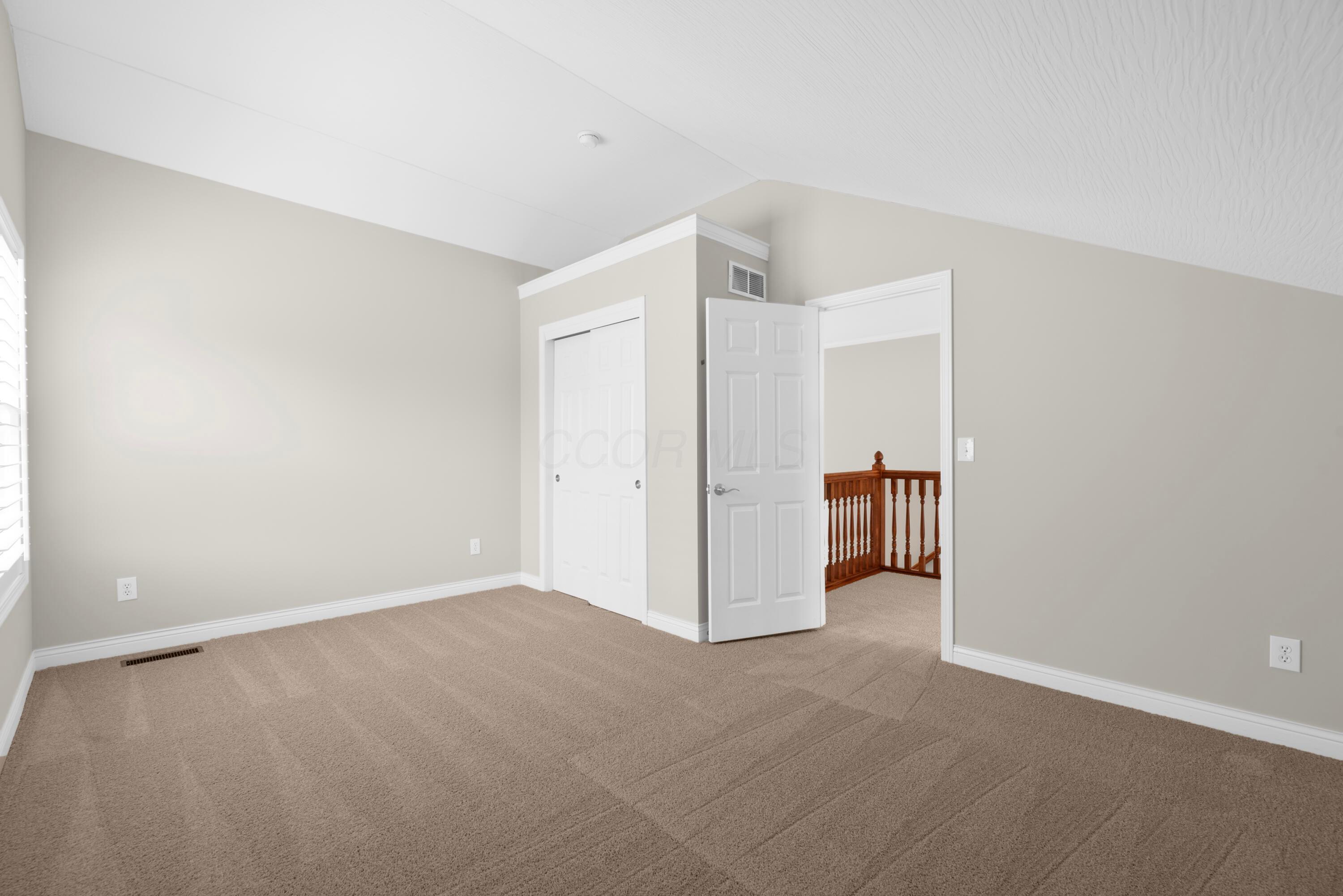 6885 Margarum Bend, New Albany, Ohio image 38