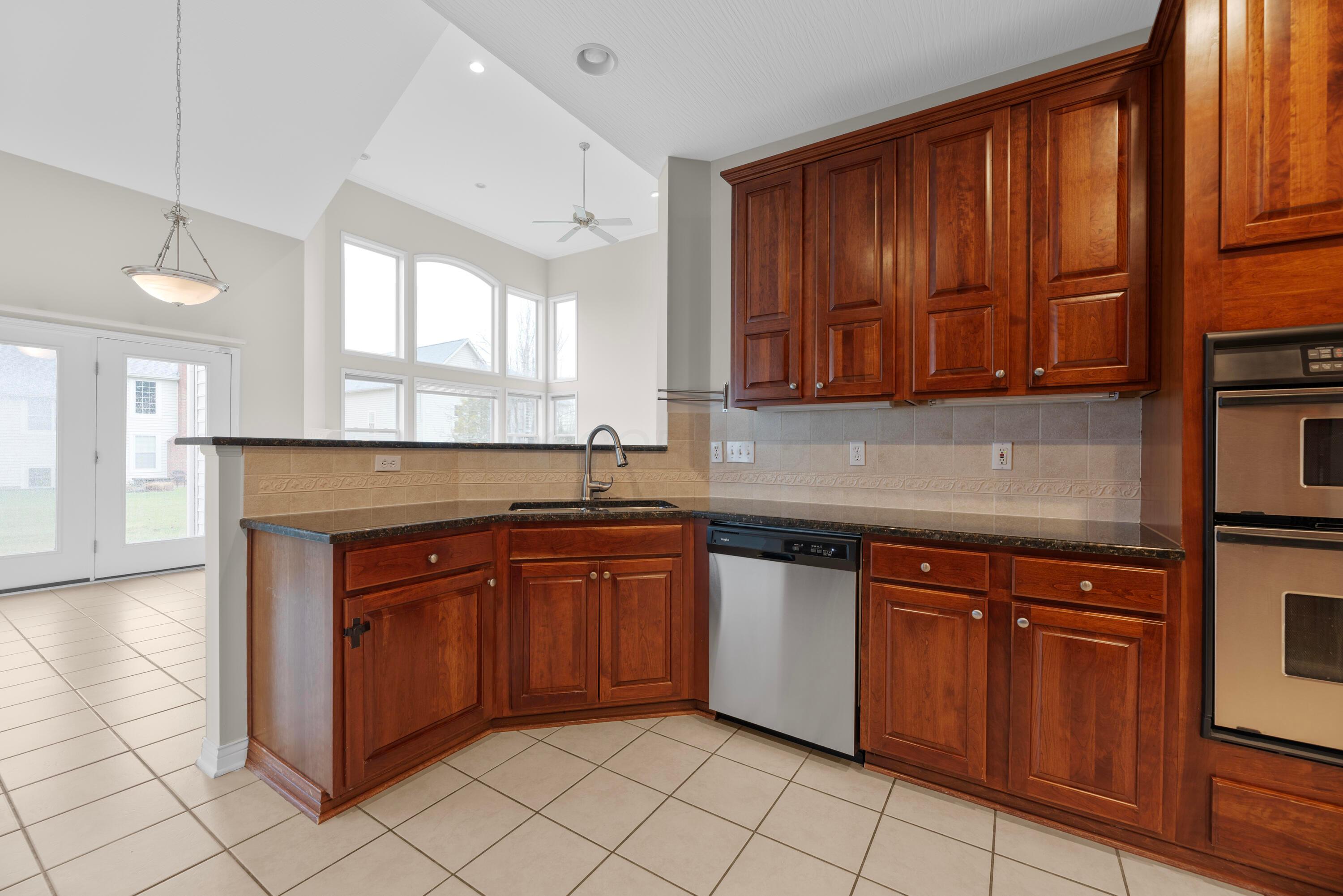 6885 Margarum Bend, New Albany, Ohio image 21