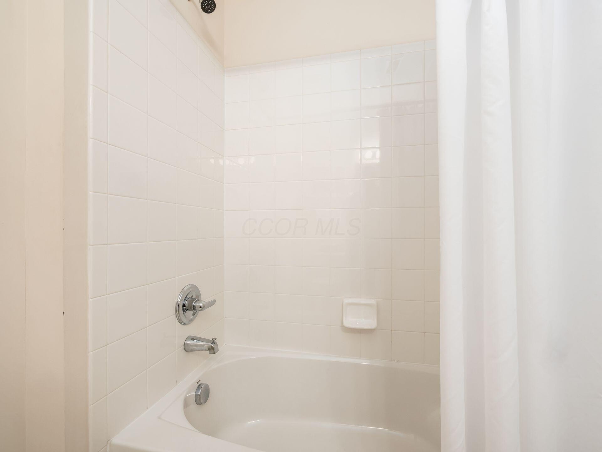 4331 Bridgeside Place, New Albany, Ohio image 32