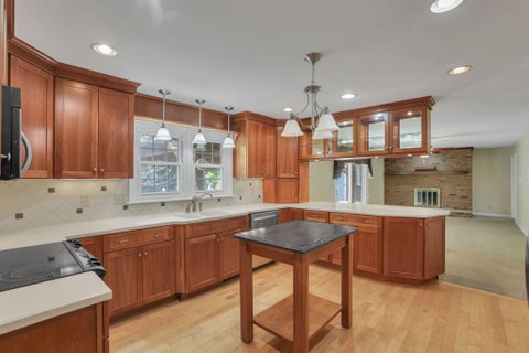 Tiny photo for 1882 Rosewood NE, Lancaster, OH 43130 (MLS # 226028250)