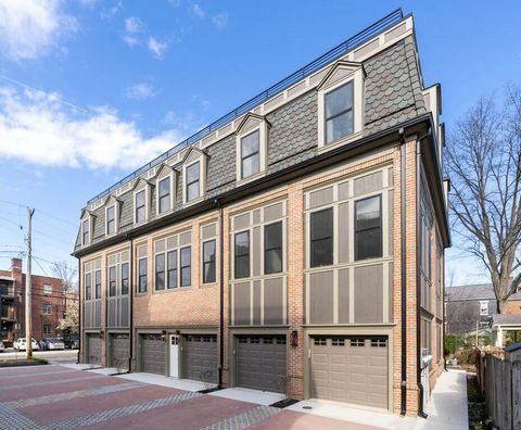 Photo of 585 E Walnut Street, Columbus, OH 43215 (MLS # 225009651)