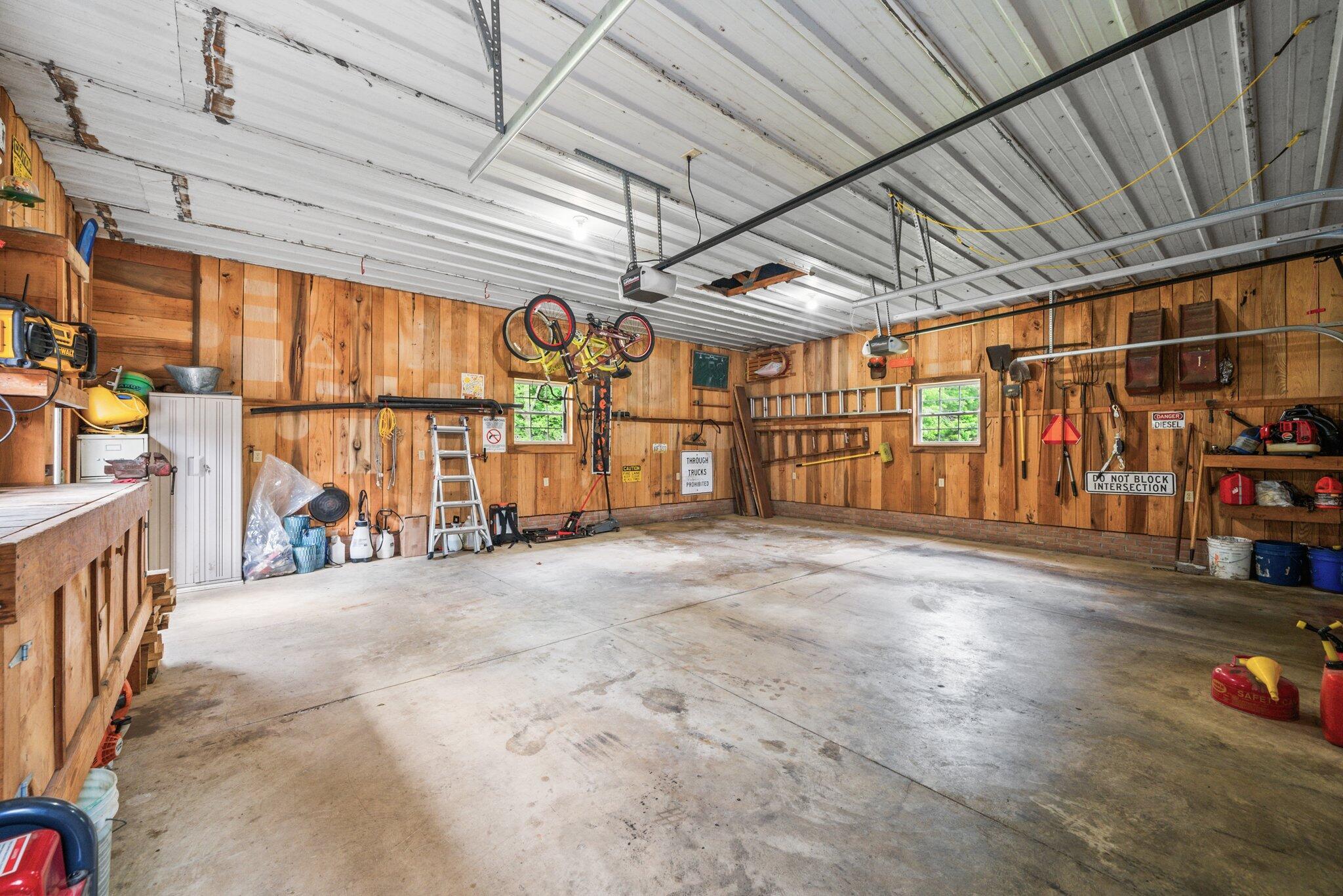15121 Indian Hills Road, Mount Vernon, Ohio image 24