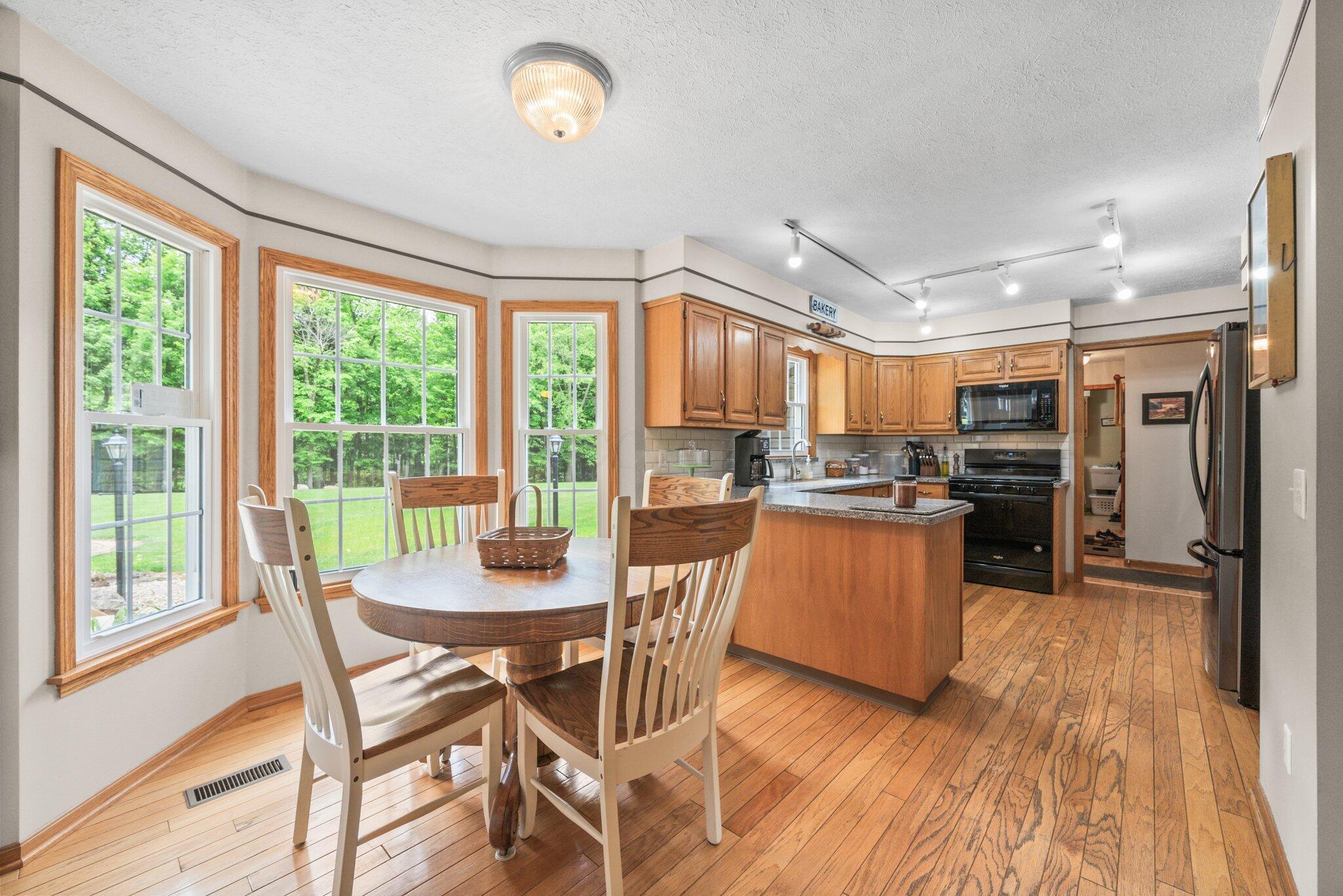 15121 Indian Hills Road, Mount Vernon, Ohio image 15