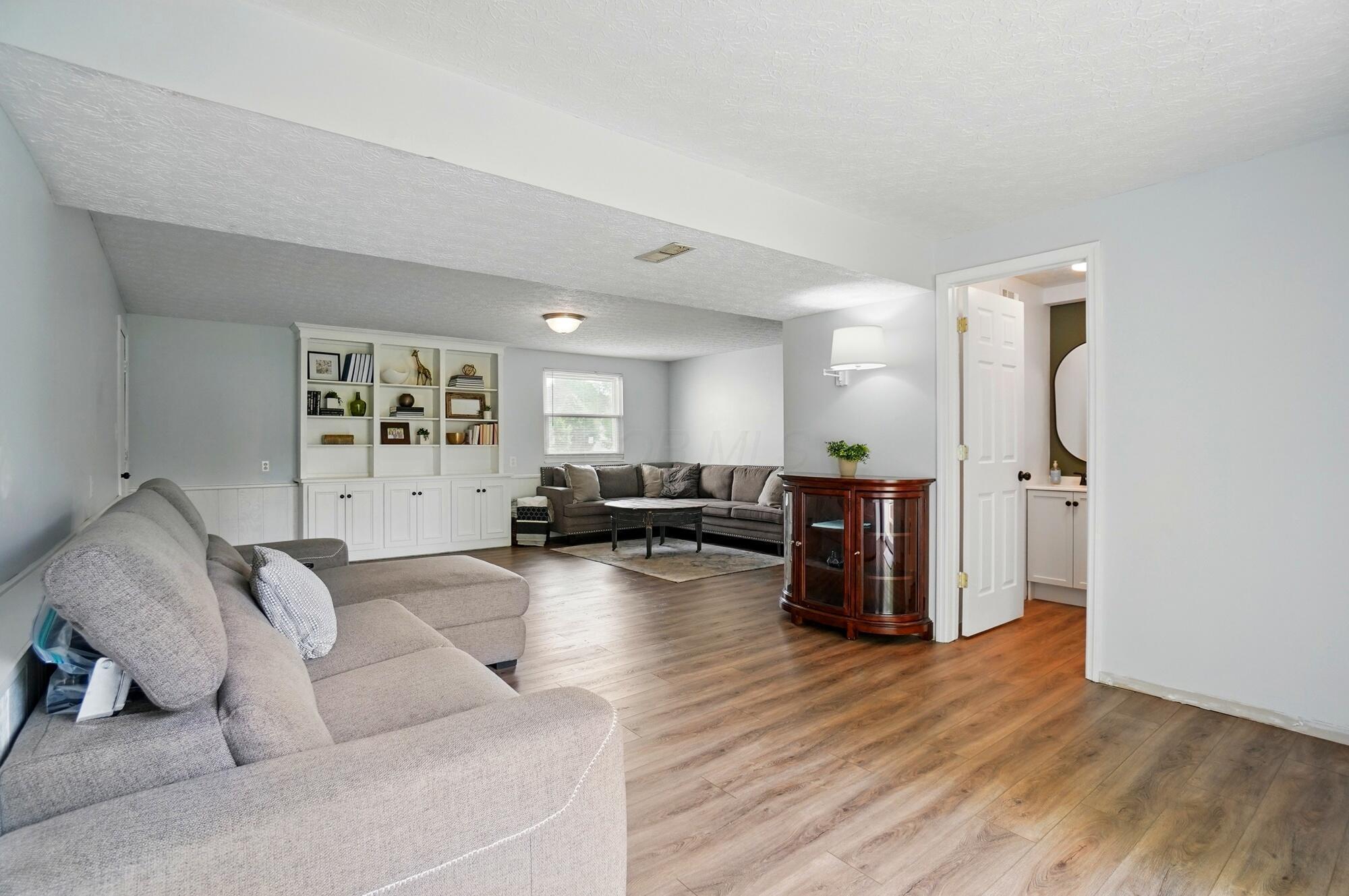 1707 Wessel Drive, Columbus, Ohio image 36